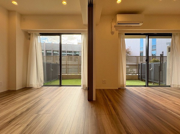 池田山第一マンションズ_リビングダイニングと洋室の写真