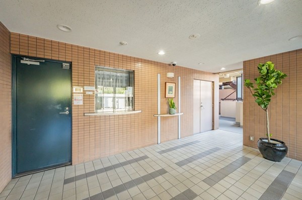 ファミール多摩川　エントランス