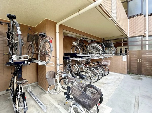 ファミール多摩川　駐輪場