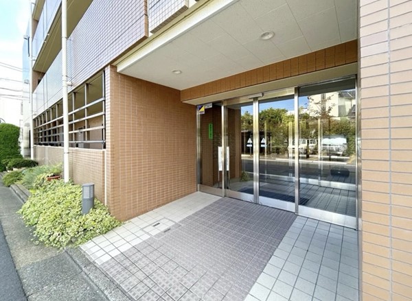 ファミール多摩川　アプローチ