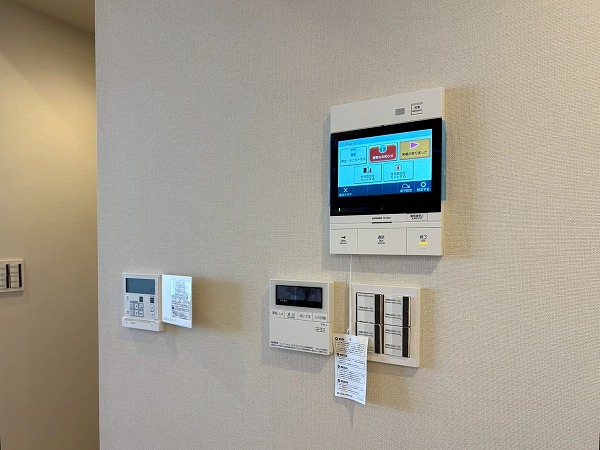 テラス渋谷美竹_モニター付きインターホンの写真