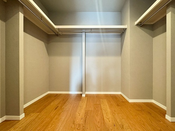 パークコート山王_約14.7帖のウォークインクローゼットの写真