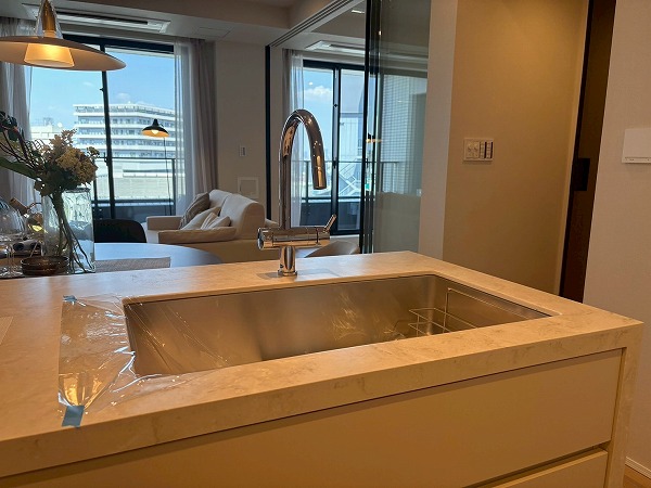 テラス渋谷美竹_大きなキッチンシンクの写真