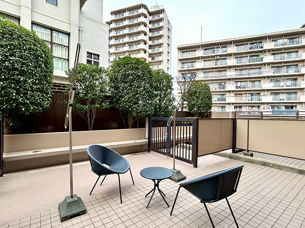 朝日シティパリオ高井戸_広々とした専用庭の写真