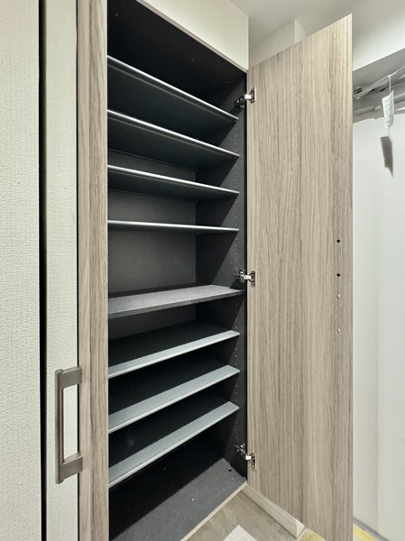 マイキャッスル池上ガーデンコート_玄関収納の写真 