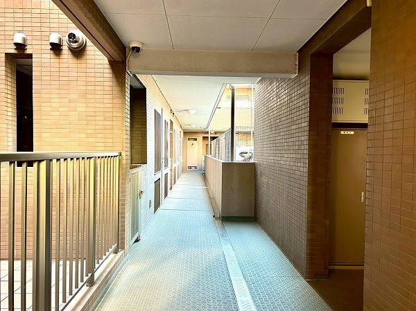 アールヴェール荻窪北　外廊下