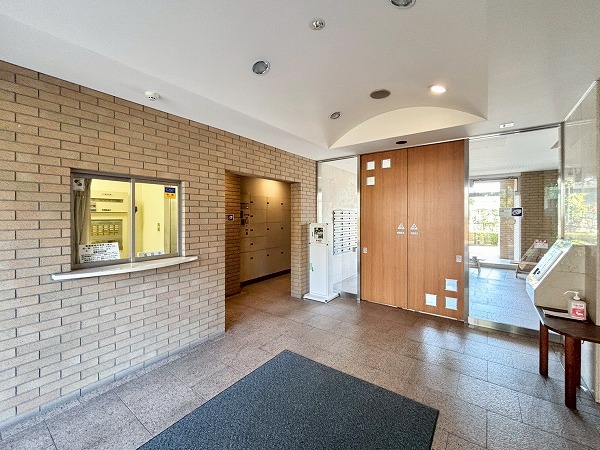 アールヴェール文京大塚公園　エントランス