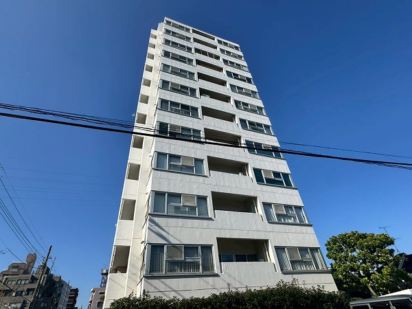 ドルフ都立大　外観2