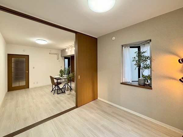 エクセレンス目黒_お洒落な洋室の写真