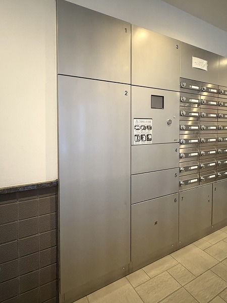 グランスイート世田谷桜丘 宅配ボックス