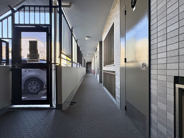 パルミナード森ヶ崎公園　外廊下