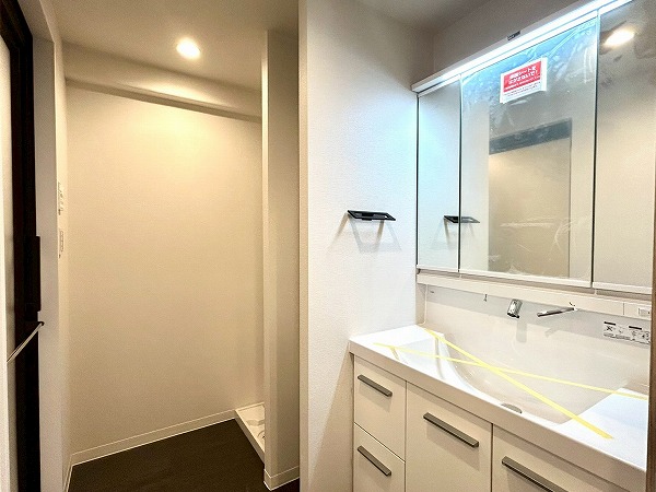 中野ダイヤハイツ_清潔感のあるパウダールームの写真