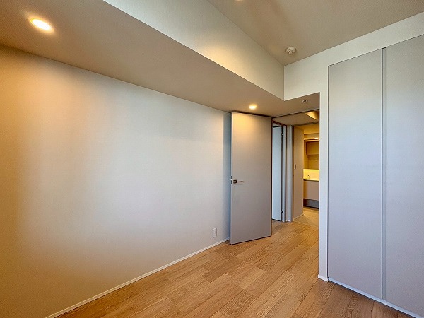 テラス渋谷美竹_ゆとりがある洋室の写真2