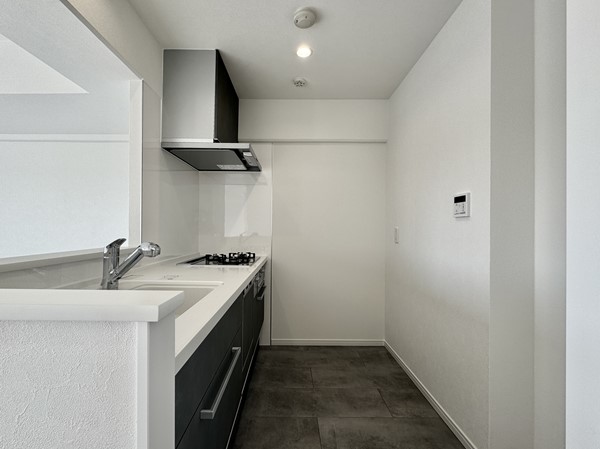 グランパーク深沢_システムキッチンの写真