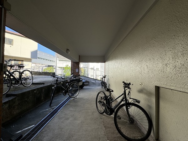 カルム赤坂　駐輪場