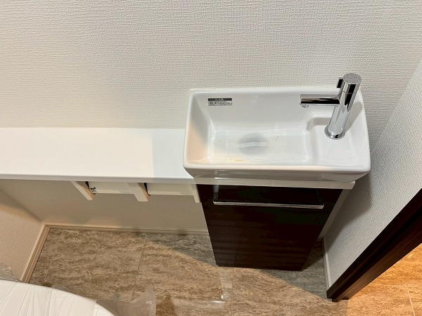 シティハウス広尾南_トイレの手洗い器の写真