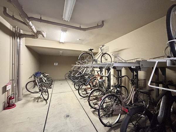 ジェイパーク渋谷イーストスクエア 駐輪場