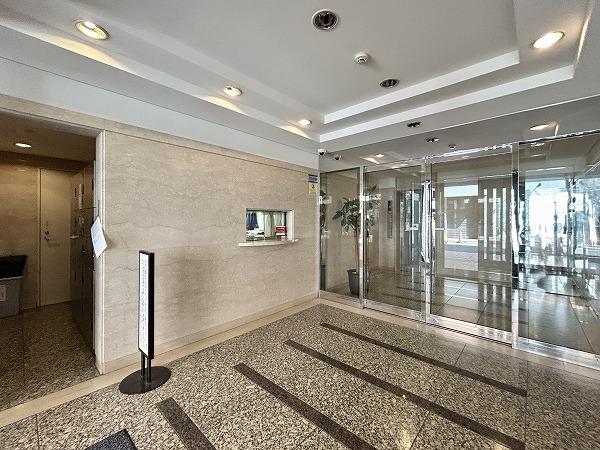 ウィン麻布十番ハラビル エントランス