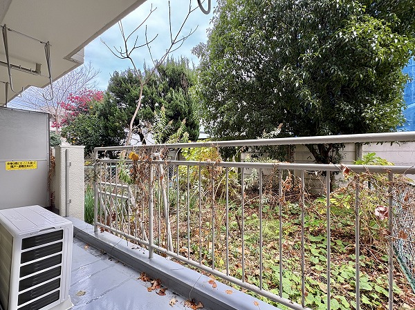 用賀ガーデンフラッツ_バルコニーと専用庭の写真