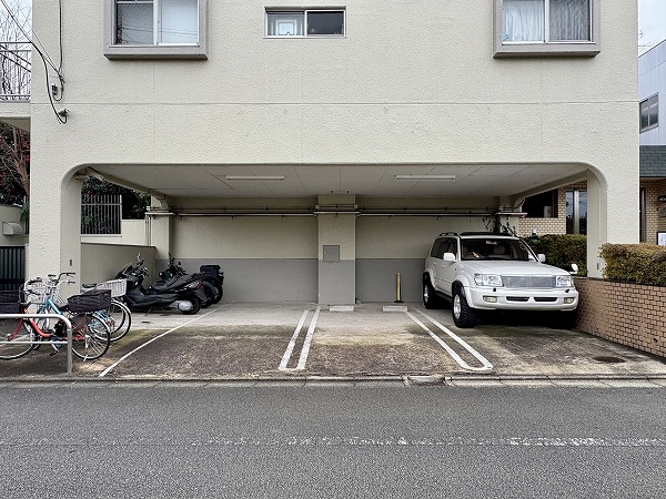 用賀ガーデンフラッツ 車両置き場