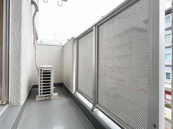 シャロン・ド・成城_洋室バルコニーの写真