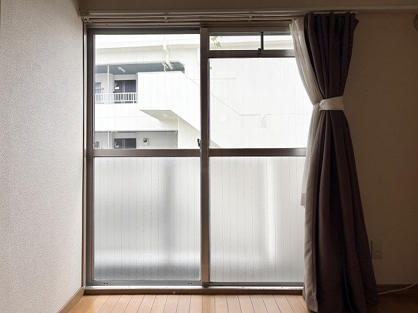 シャロン・ド・成城_お子様のお部屋にピッタリな洋室窓の写真