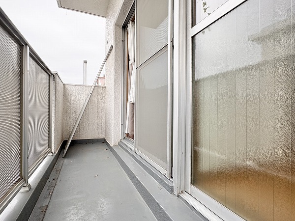 シャロン・ド・成城_南向きのバルコニーの写真