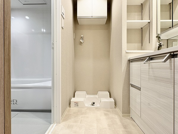 クレッセント千歳船橋 in TASTE_清潔感のあるパウダールームの写真 