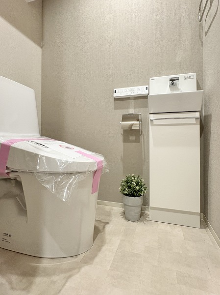 クレッセント千歳船橋 in TASTE_清潔感のあるトイレの写真2 