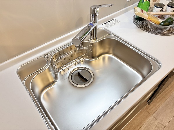 クレッセント千歳船橋 in TASTE_大きなキッチンシンクの写真 