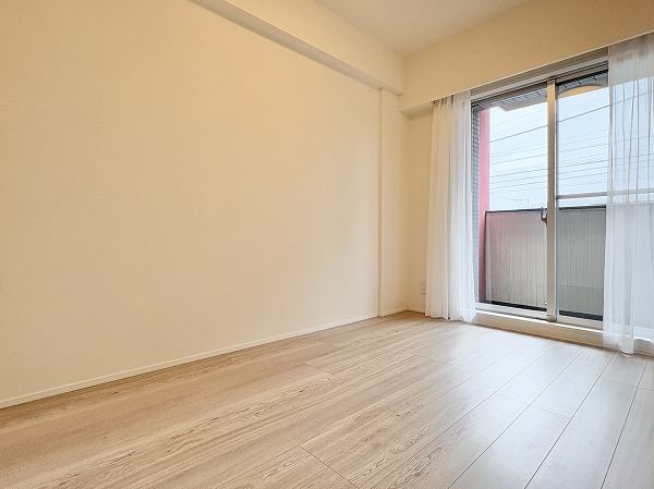 クレッセント千歳船橋 in TASTE_南向きの洋室の写真 