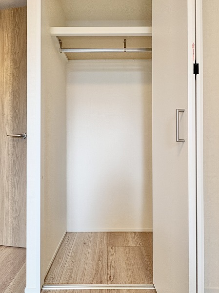 クレッセント千歳船橋 in TASTE_クローゼットの写真 