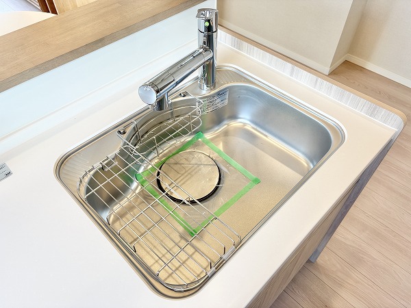 第15宮庭マンション_浄水器一体型水栓の写真 