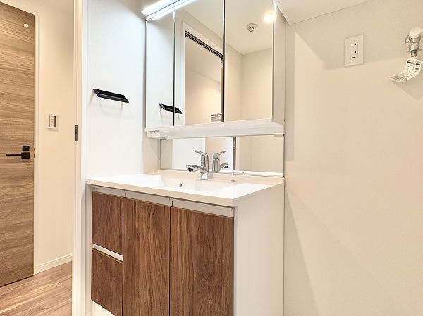 シーアイマンション桜上水_清潔感のあるパウダールームの写真