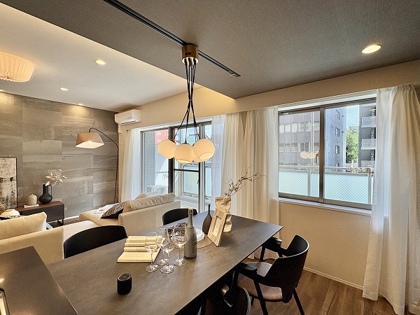 イトーピア白金高輪壱番館_風通し良好なダイニングの写真