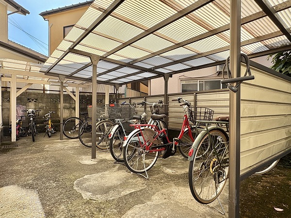 駒留マンション 駐輪場