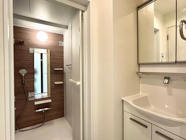 荻窪サニーガーデン_清潔感のあるパウダールームの写真