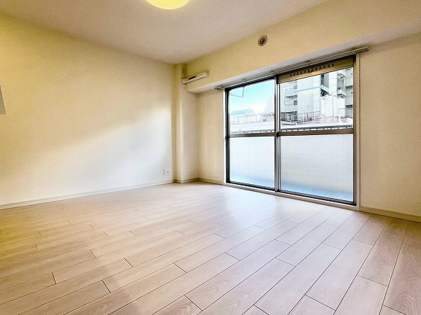 チュリス武蔵小山_広々としたリビングダイニングキッチンの写真