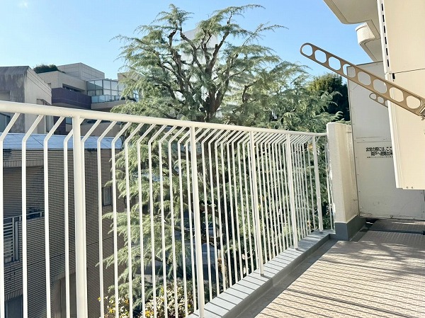 馬事公苑前シティハウス_バルコニー左からの写真