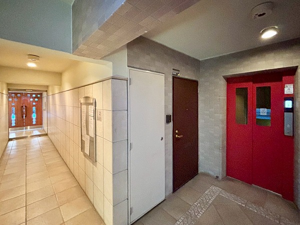 エクセレンス目黒　エントランスホール