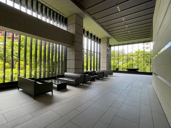 グランドメゾン白金の杜ザ・タワー　エントランスロビー