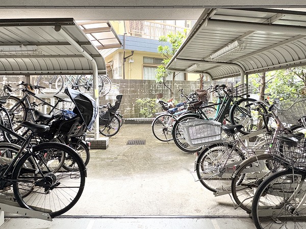 クレッセント千歳船橋 in TASTE　駐輪場