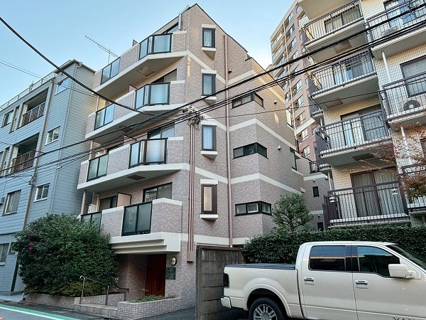 エクセレンス目黒　外観　横から