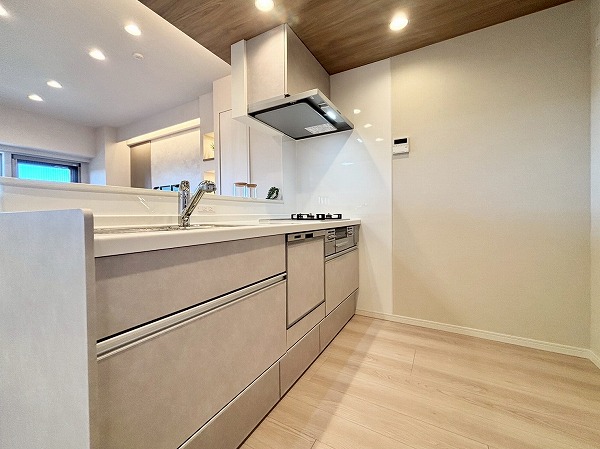 アールヴェール文京大塚公園_お洒落なキッチンの写真