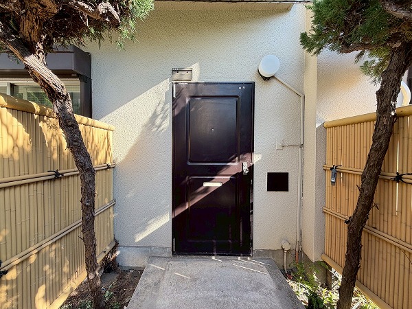 豊栄平町マンション_玄関ポーチの写真