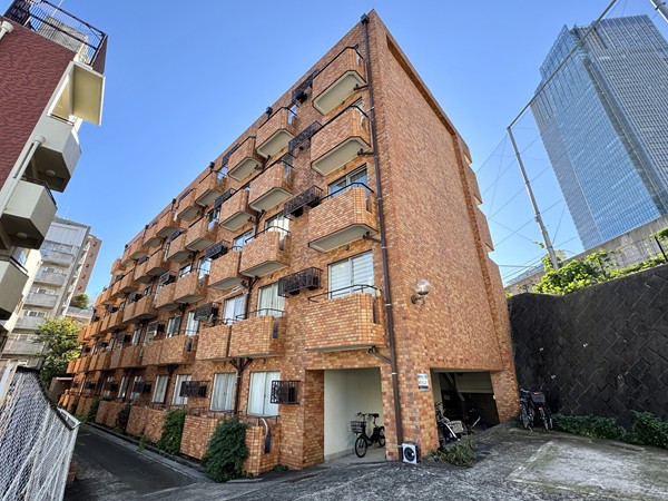 カルム赤坂　外観　裏