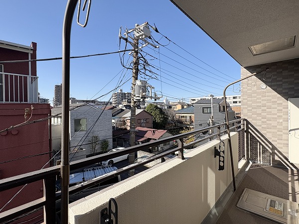 パルミナード森ヶ崎公園_空が広い南西向きのバルコニーの写真