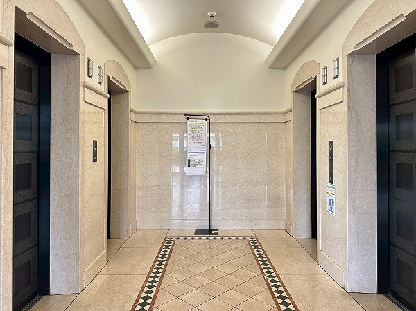 代官山アドレスザ・タワー エレベーターホール