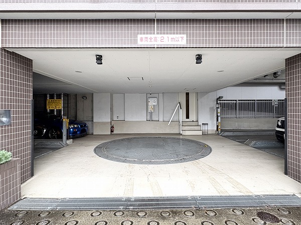 グランスイート世田谷桜丘 駐車場