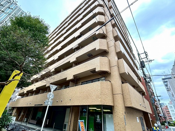 ライオンズマンション新宿東公園　右から